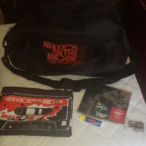 New Kids on the Block bag, makeup bag & bonus item